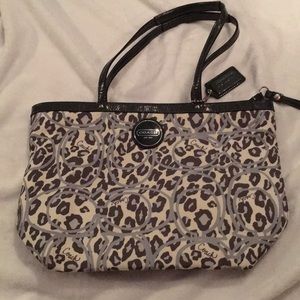 Authentic Coach Gray Leopard Tote Bag F17973